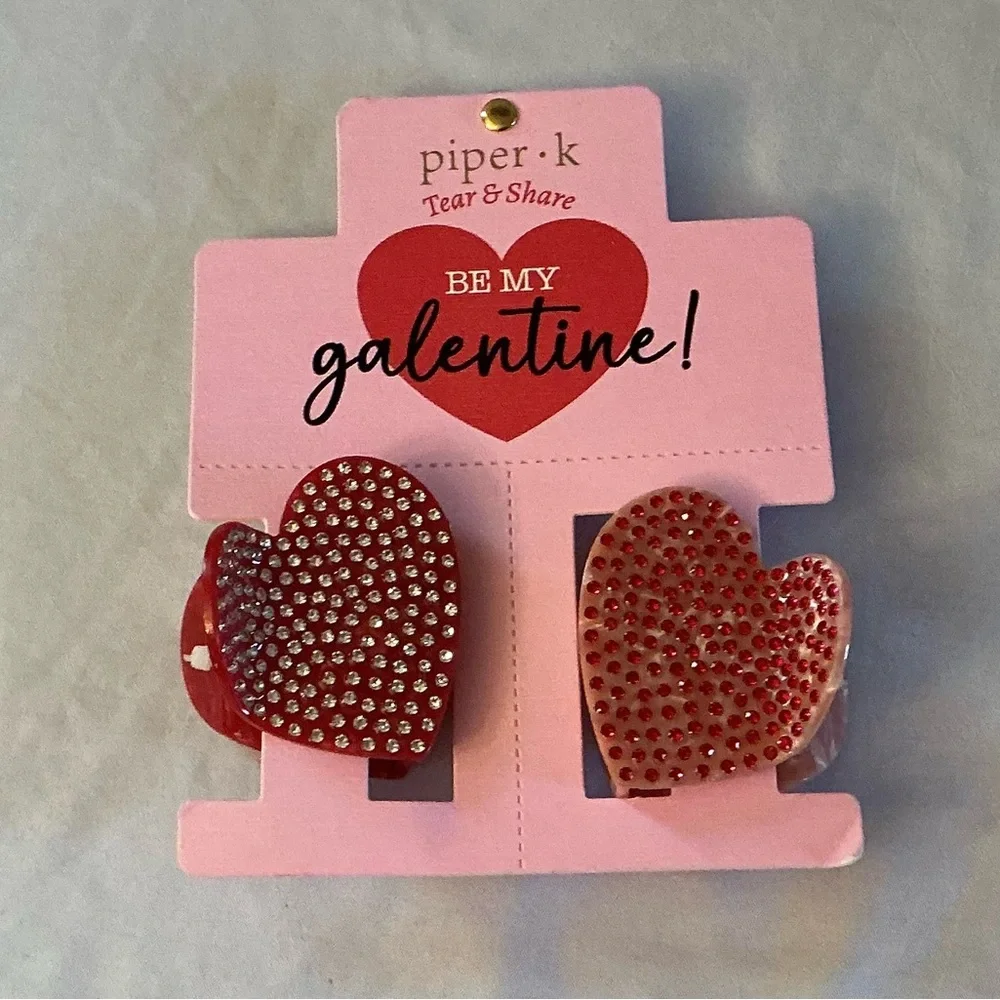 Cherry Crush Disco Bath Fizzers with 4 Rhinestone Heart Shaped Hair Claws